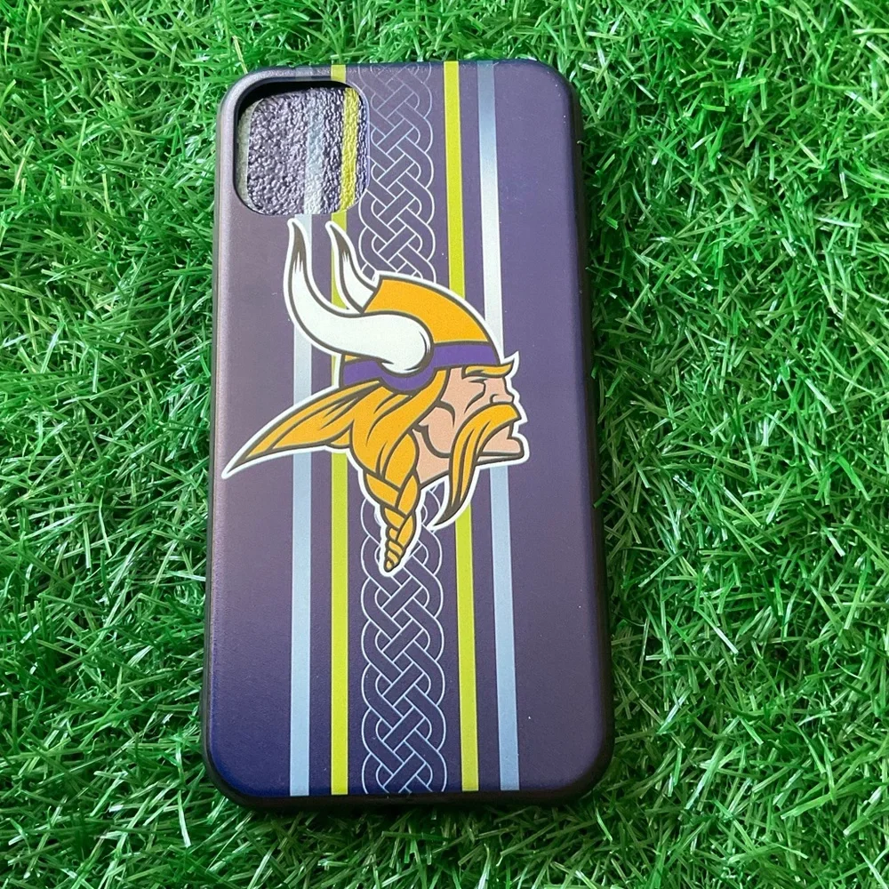 NWT IPHONE 11 📱 Case